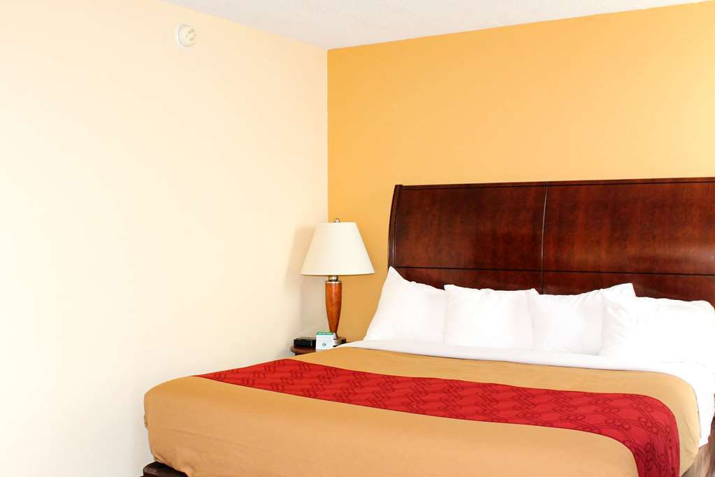 Econo Lodge Inn & Suites Brookings Zimmer foto