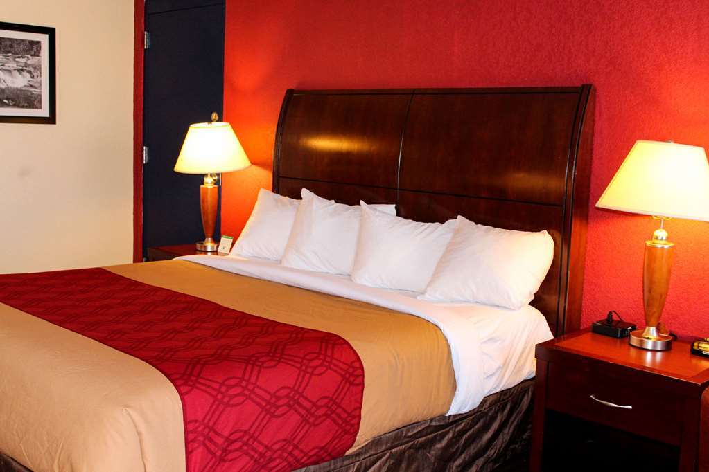Econo Lodge Inn & Suites Brookings Zimmer foto
